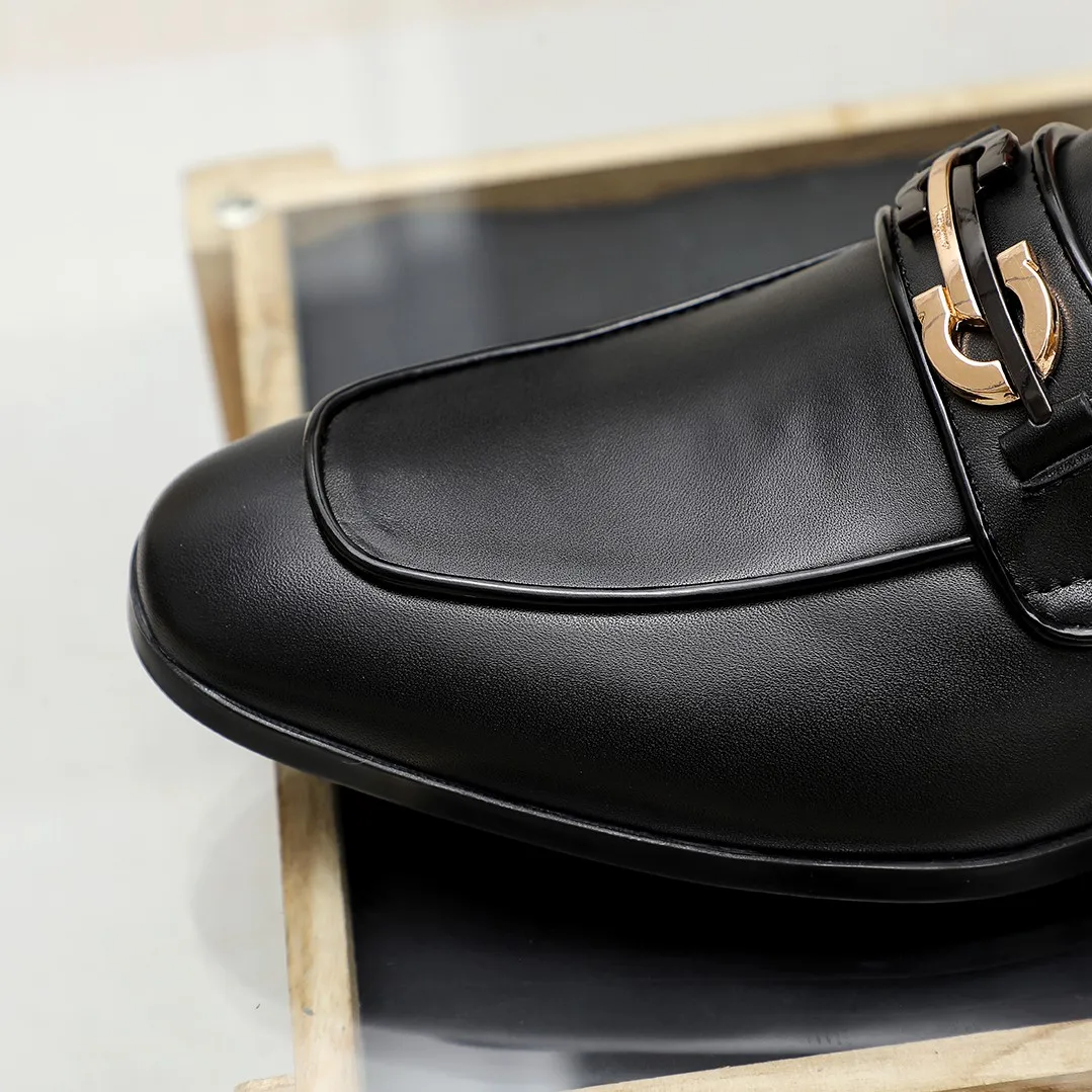 Men's shoes 💰600 🕷🕷🐂【Ferragamo】 Popular fashionable casual shoes🇨🇳Official website counter 1:1 production, original mold opening💯Good quality visible, imported high-end first-layer pebbled calfskin, water-dyed🐂leather lining🌿very clear texture, high-quality waterproof, non-slip and wear-resistant outsole🎋high quality and low price, truly handmade🍓, 3 colors available! Code number 38-44 (45. To be customized)